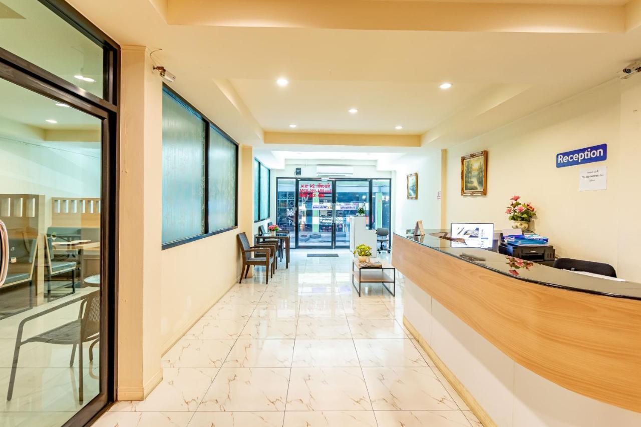 Ice Residence Hotel Bang Sao Thong Exterior photo